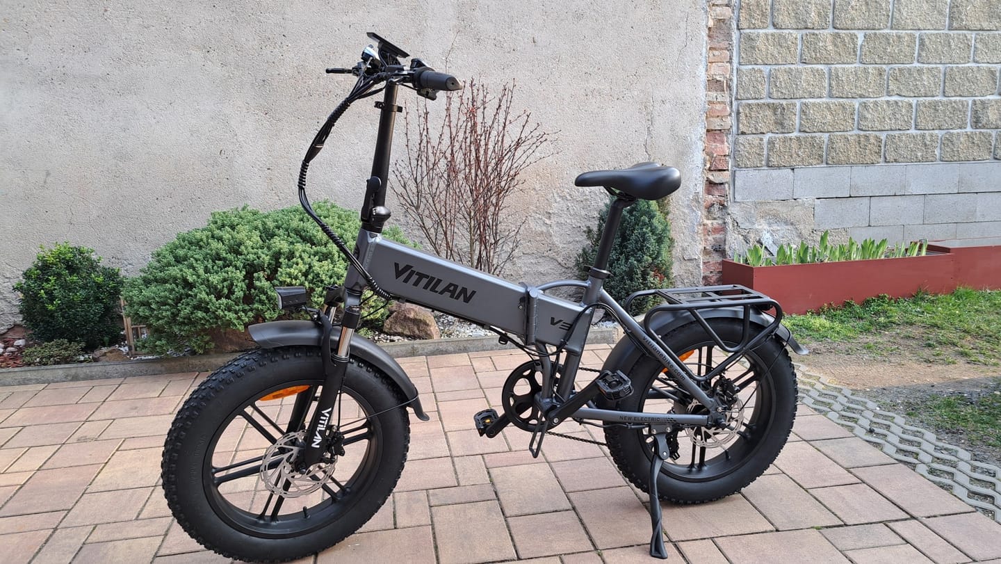 Customer photo review of V3 2.0 Folding Fat Tires Adult All Terrain Electric Bike