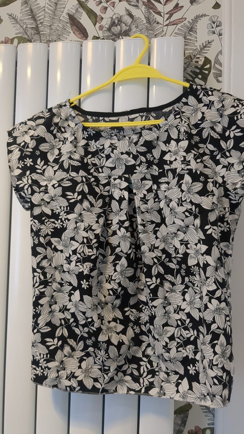 Customer photo review of Large Sketched Flowers Cotton Poplin Fabric