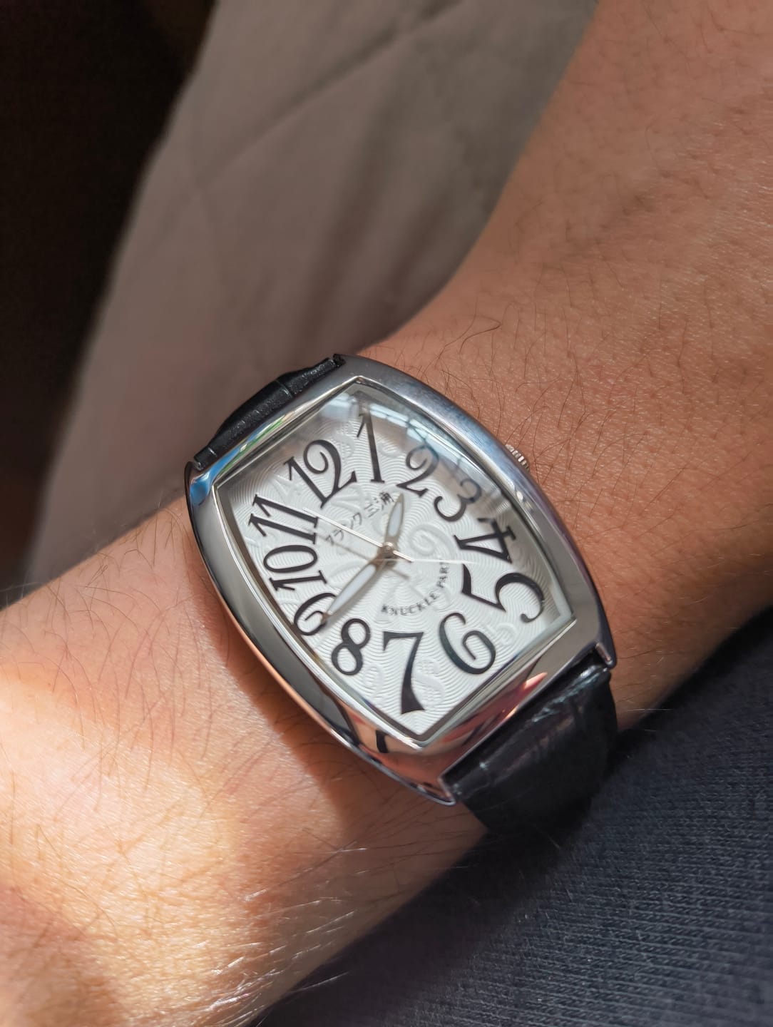 Customer photo review of Reloj Análogo Frank Miura FM00DC-WH Knuckle Part JDM