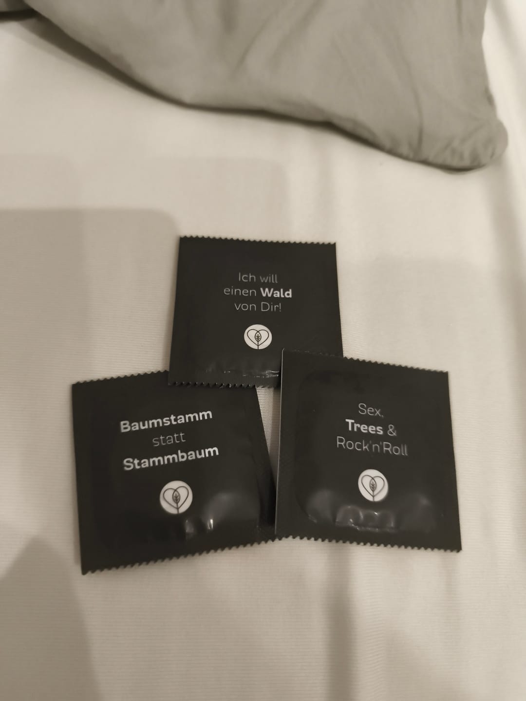 Customer photo review of Releaf | Baumpflanzende Kondome
