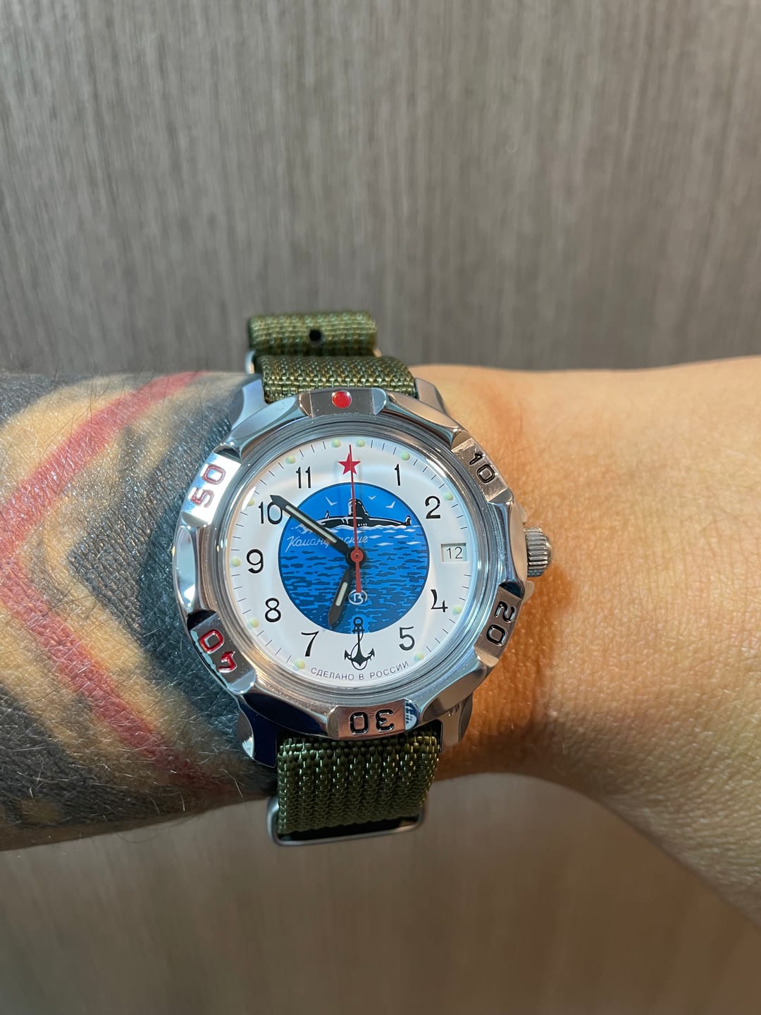 Customer photo review of Correa Nato Dando La Hora Verde
