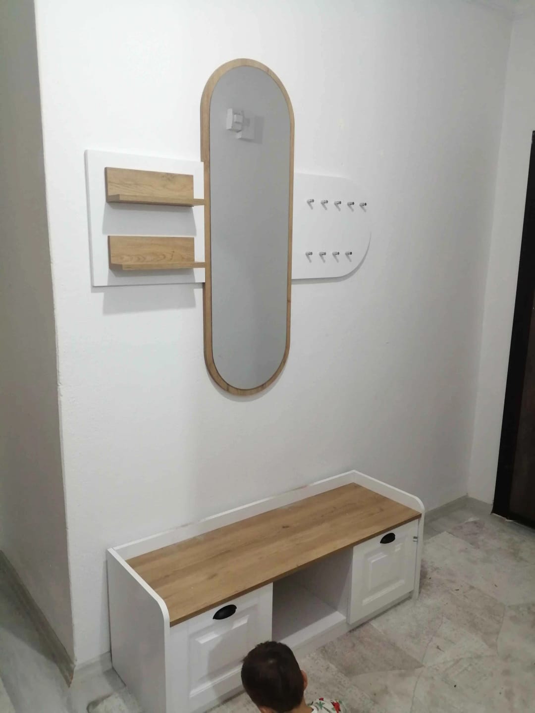 Customer photo review of Rani EE101 Aynalı Vestiyer Modern Portmanto Duvar Askısı Ayakkabılık Renk: Beyaz - S. Ceviz