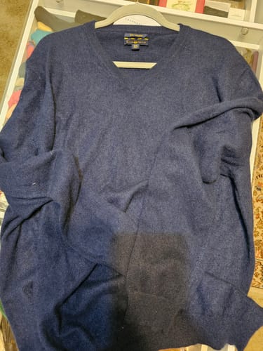 Customer photo review of Men's Navy Cashmere V Neck Jumper XXL