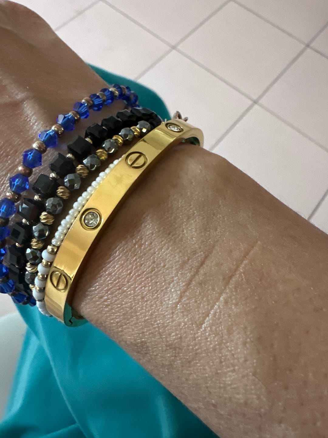 Customer photo review of Bratara Love - Auriu