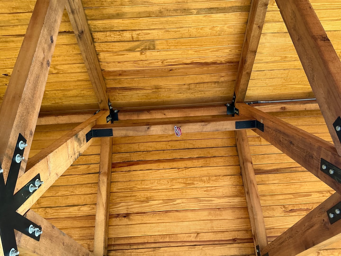 Customer photo review of Steel Angle Bracket for 4 inch Beams - Square