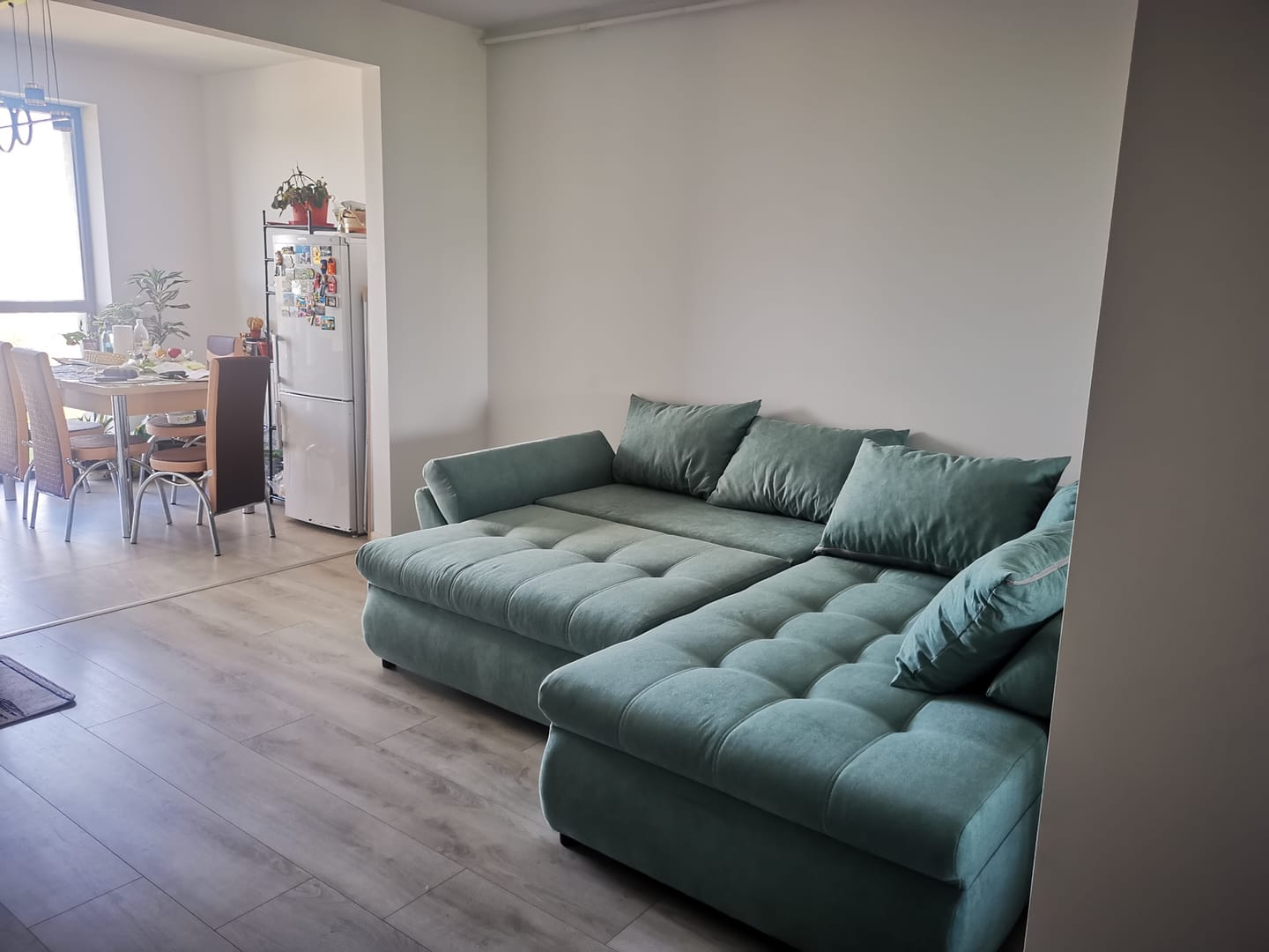 Customer photo review of Colțar extensibil dumonde cu ladă de depozitare si sezut confortabil din spuma HR, Loana Mint II 270x185 cm