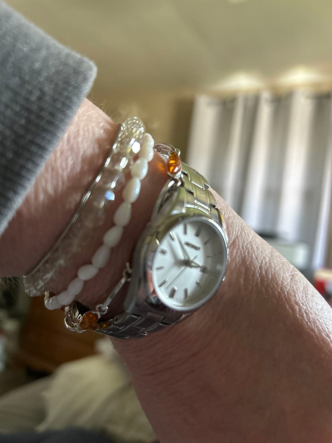 Customer photo review of BEACH PEARL - ACCENT BRACELET