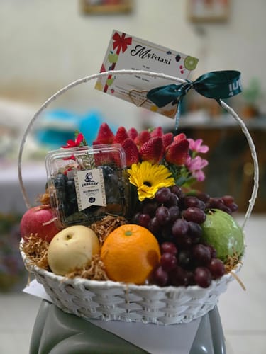 Customer photo review of Kiara Hills Luxe Fruit Basket [Malaysia] (Available in Klang Valley, Seremban, Penang & Johor Bahru only)
