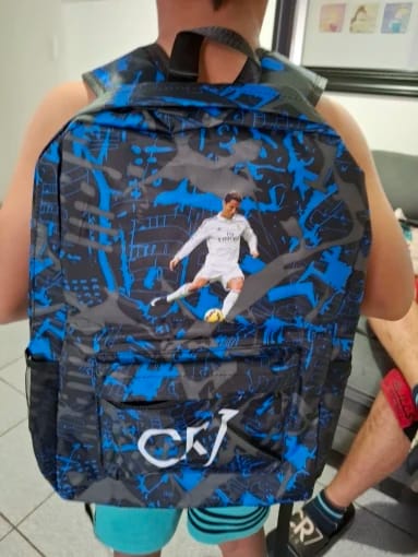 Customer photo review of Mochila Estojo e Bolsa do CR7