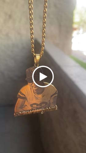 Customer video review of Custom Photo Engraved Pendant Necklace
