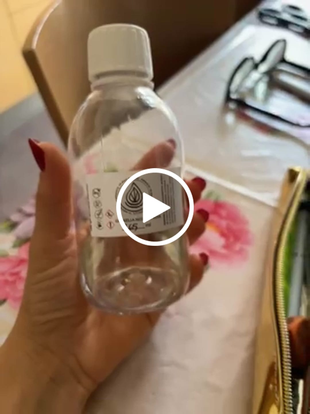 Customer video review of Fragancia GROSELLA NEGRA & ROSA