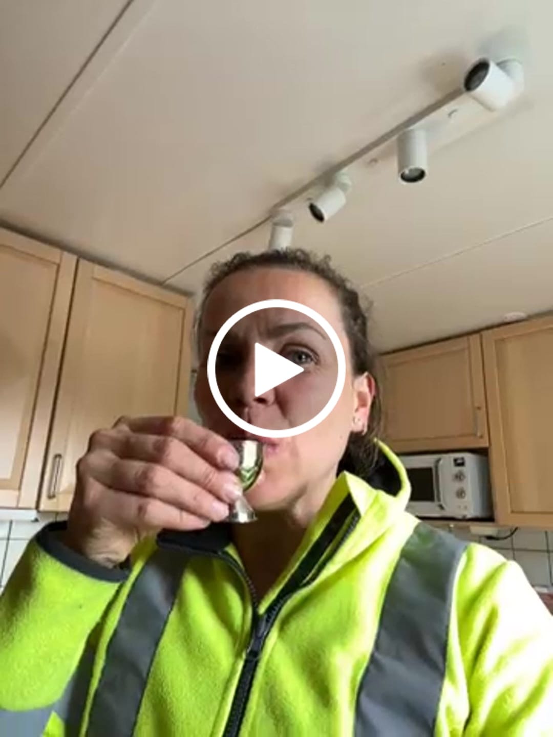 Customer video review of Komplett Multivitamin®