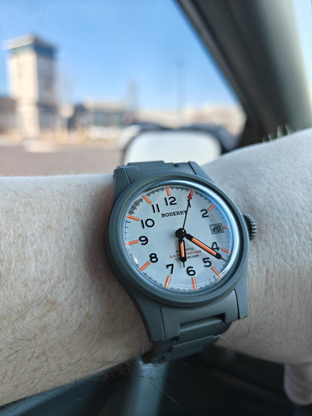 Customer photo review of LANDMASTER - 100M Waterproof Titanium Automatic Field Watch | White-bracelet