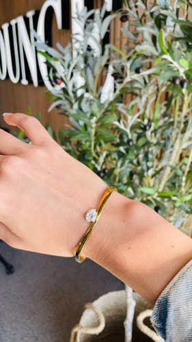 Customer photo review of Pia Bangle