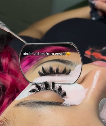 Customer photo review of Birdie Lashes