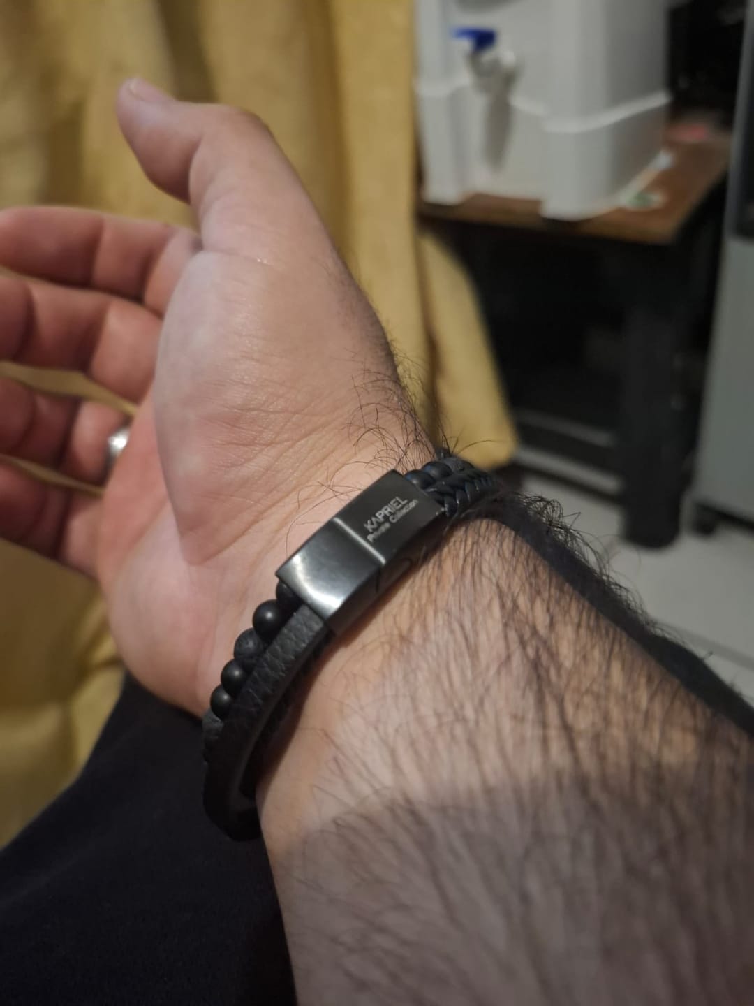 Customer photo review of Pulsera LeatherCraft Black - Private Collection