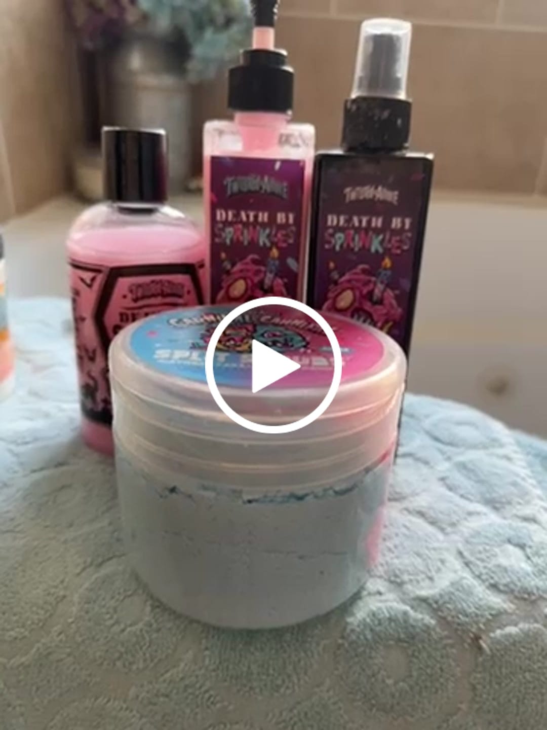 Customer video review of Carnival Cannibal Split Scrub
