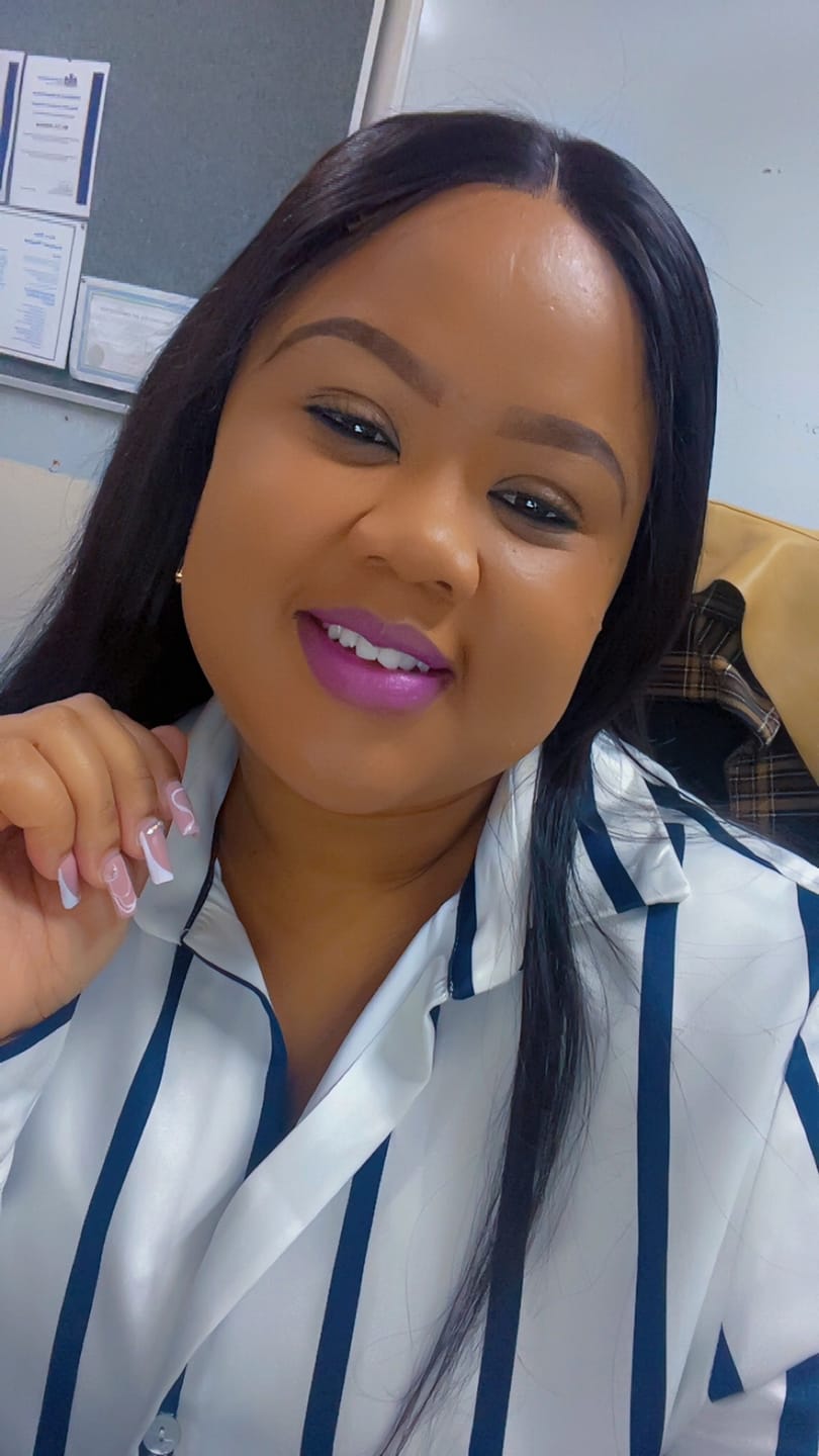 Customer photo review of JORDYN - Brazilian 4x4 Lace Wig