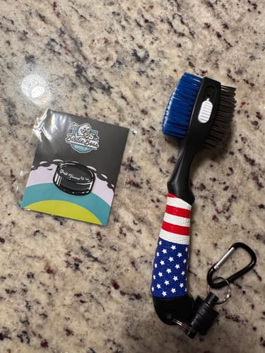 Customer photo review of Birdieboss Magnetic Golf Brush
