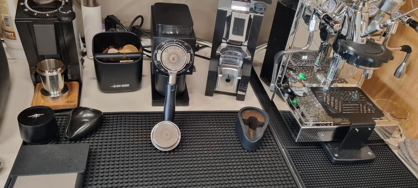 Customer photo review of High Extraction He[%] Filter Baskets for a Fuller Coffee Experience