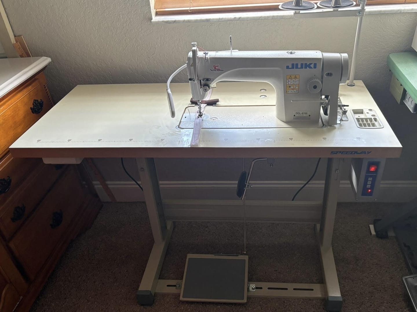 Customer photo review of JUKI DDL-8700 Single Needle Lockstitch Industrial Sewing Machine Assembled with Servo Motor, Table and Stand Included