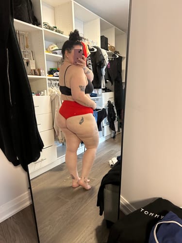 Customer photo review of *OLD* 'Thrive' High Rise Cheeky Bikini Bottoms