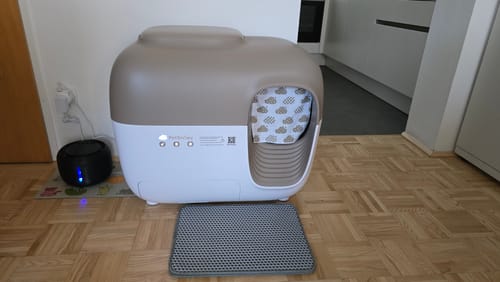 Customer photo review of Self-Cleaning Litter Box