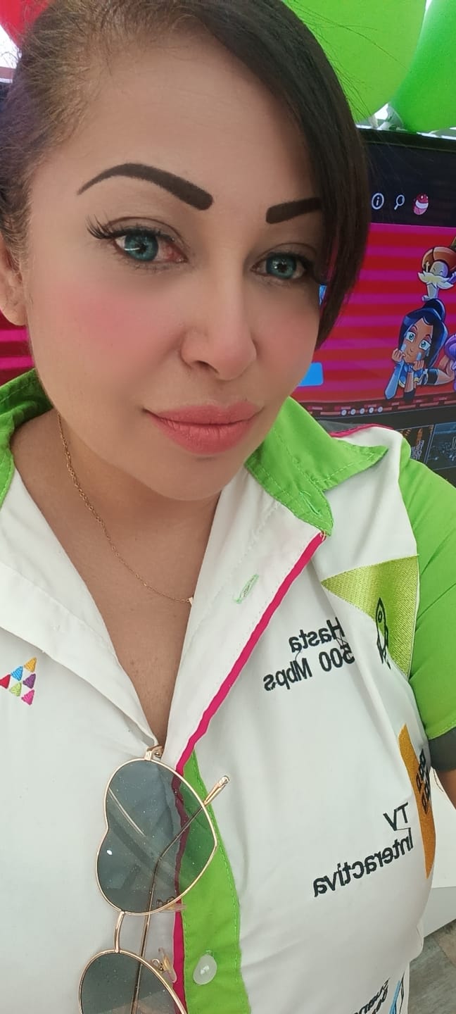 Customer photo review of Amazonia Antarctic Blue Prescription Colored Contact Lenses