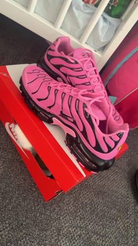 Customer photo review of Nike Air Max Plus TN 'Pink/Black' Women's