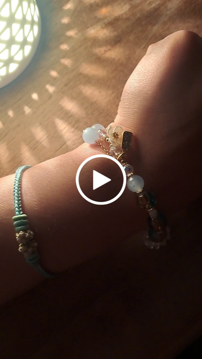 Customer video review of Buddha Stones Natural Blue Crystal Amethyst Chalcedony Flower Healing Bracelet