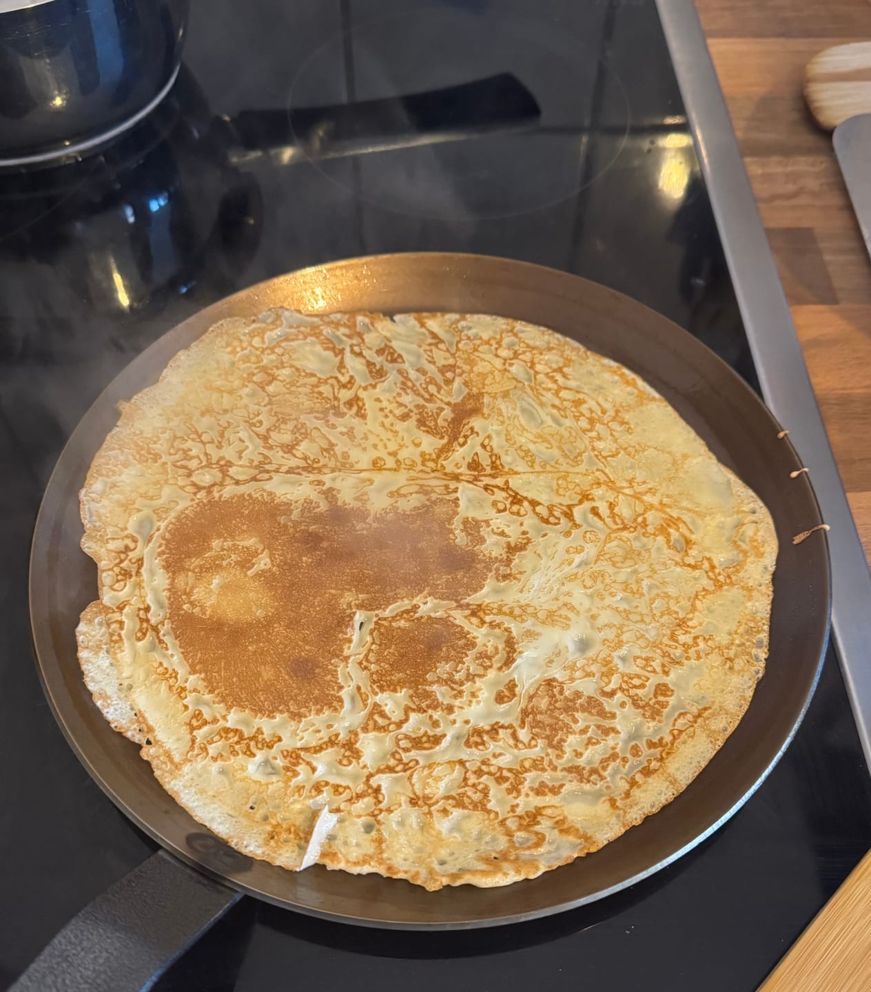 Customer photo review of De Buyer Pannekoekenpan / Crepepan Carbon Plus - Plaatstaal - ø 24 cm - zonder antiaanbaklaag