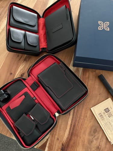 Customer photo review of Alcantara Black Label Carry Humidor