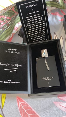 Customer photo review of Armaf Club De Nuit Precieux Extrait De Parfum For Unisex