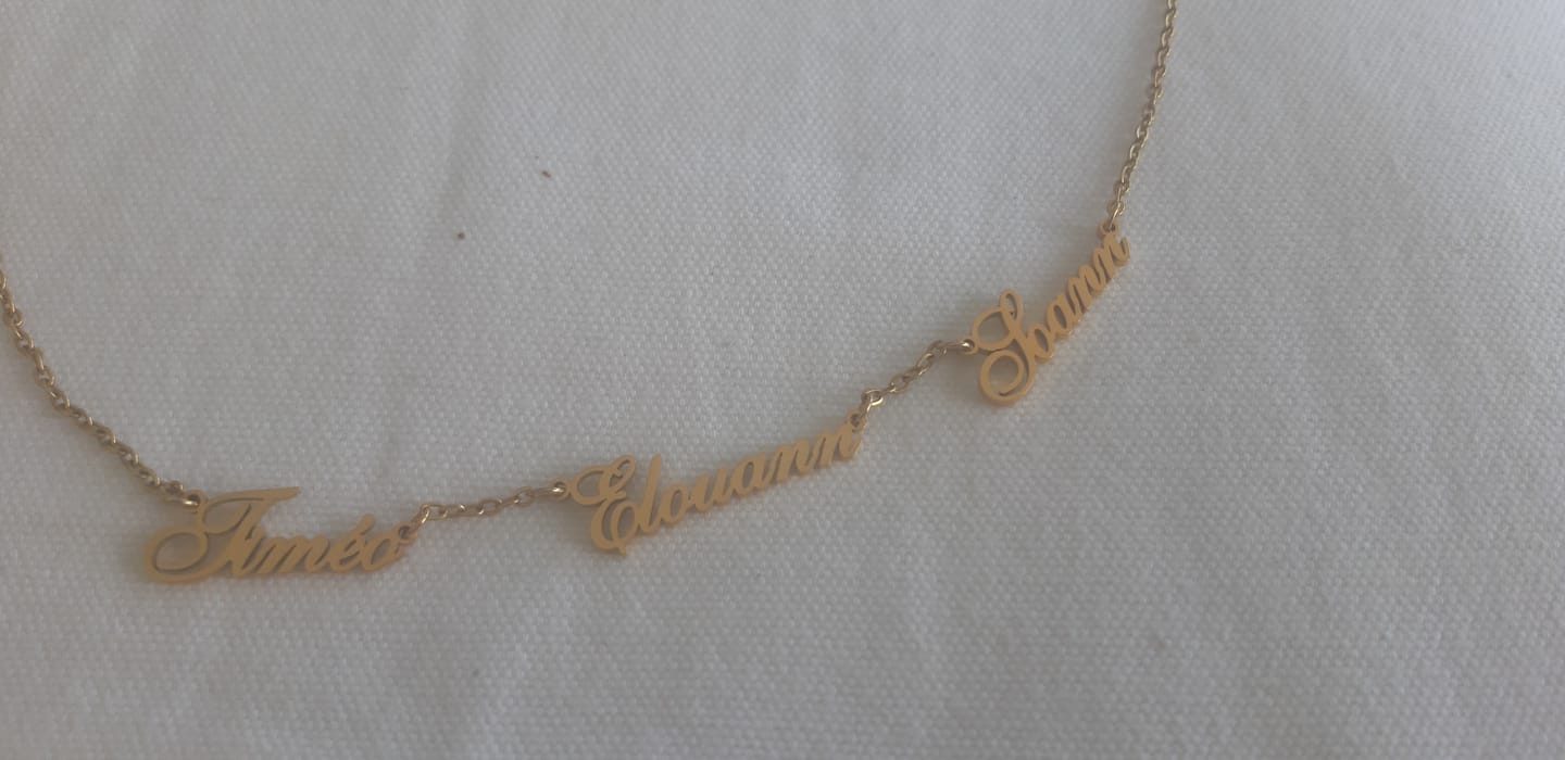 Customer photo review of Collier Personnalisé Plusieurs Prénoms