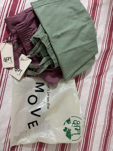 Customer photo review of Boxate Yoga Pants