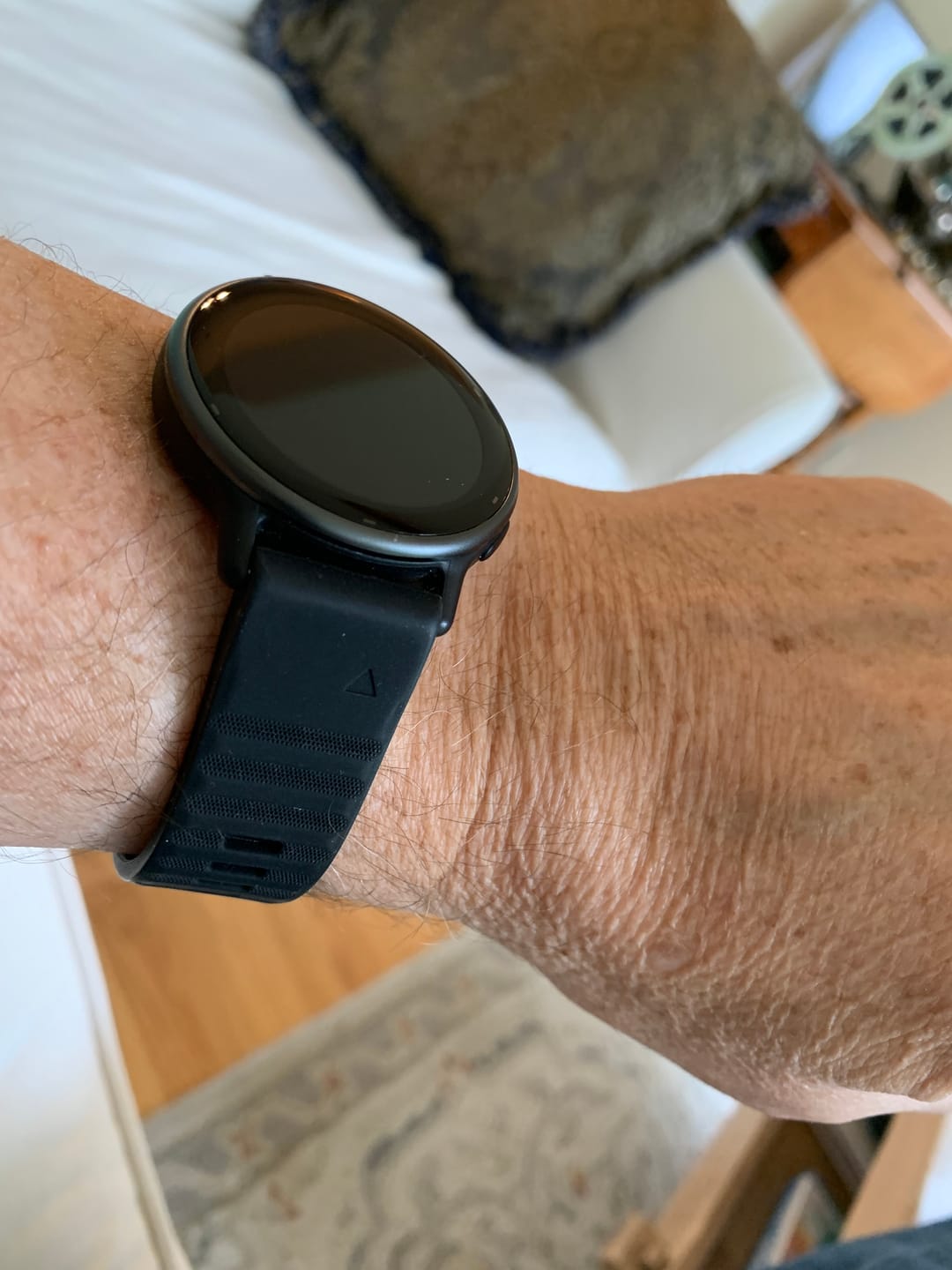 Customer photo review of Garmin Silicone Band - Durable QuickFit Fitness Strap