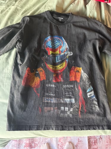 Customer photo review of OSCAR PIASTRI 81 TEE