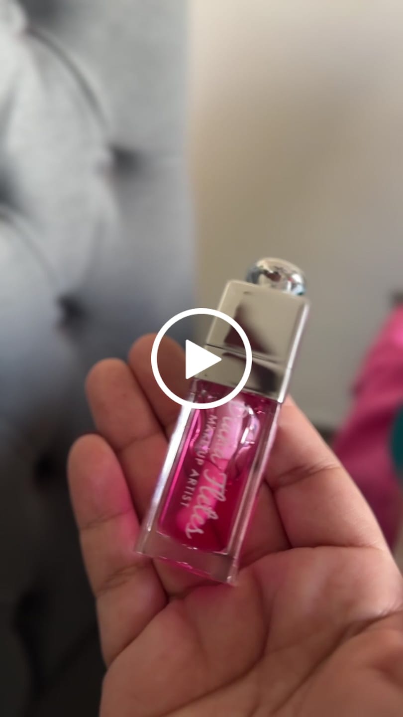 Customer video review of Lip Oil Plumping (Aumenta Labios)