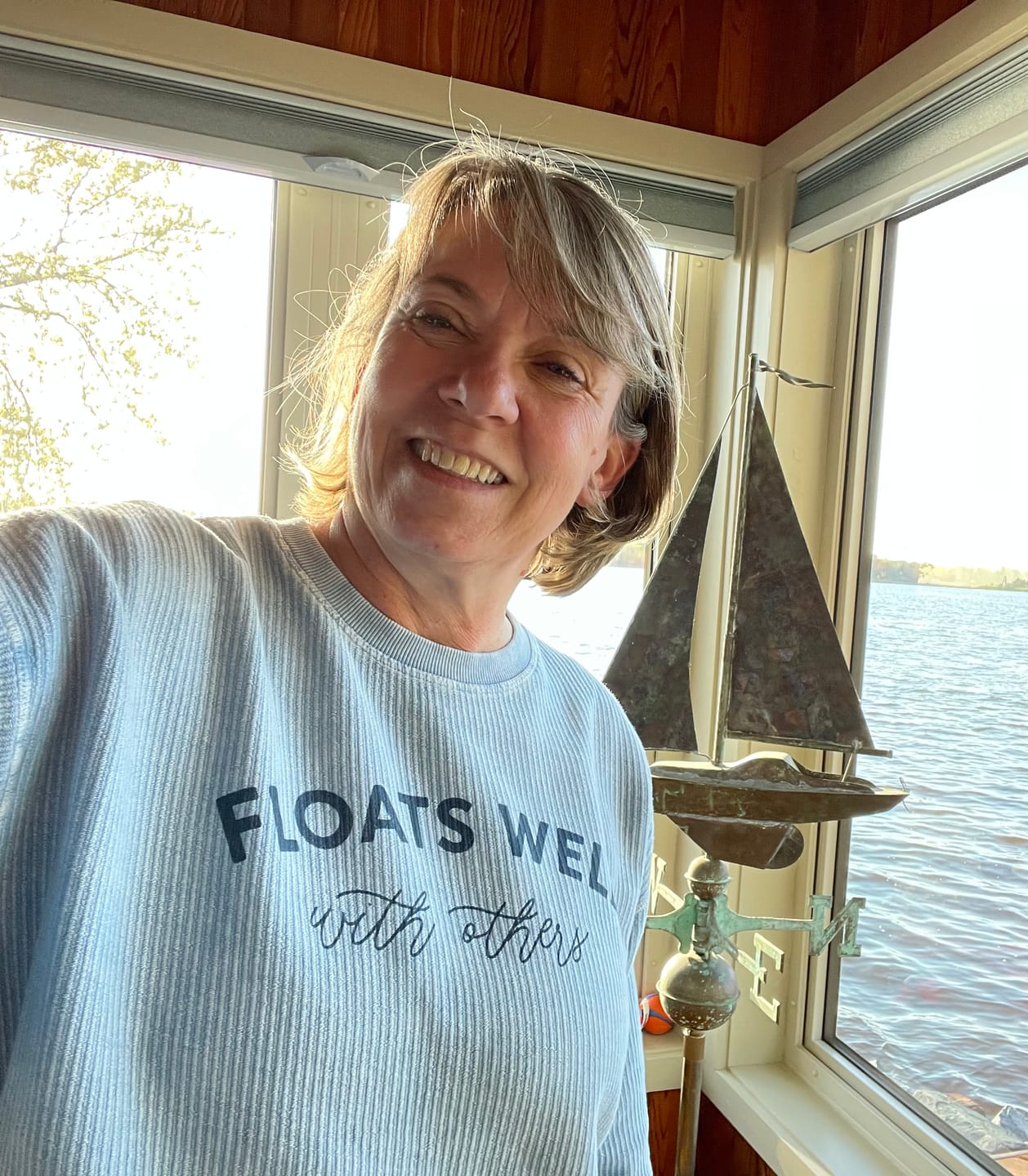 Customer photo review of Floats Well With Others
