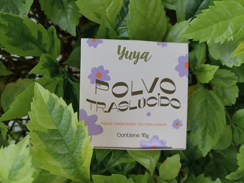 Customer photo review of Yuya - Polvo traslúcido con ingredientes naturales 16g + Labial Liquido Mate "La Sirena" 3g