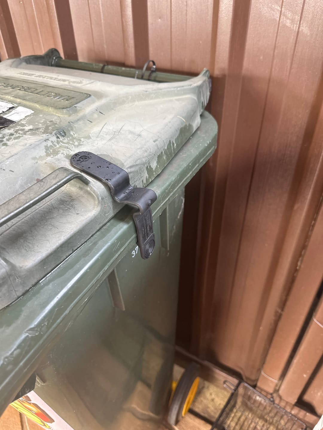 Customer photo review of SafeWaste Push Clip Lid Latch