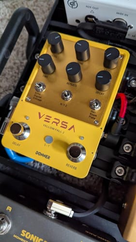 Customer photo review of Donner Versa - Yellow Fall II 3x3 Reverb-Delay Combo Guitar Pedal with Tap Tempo