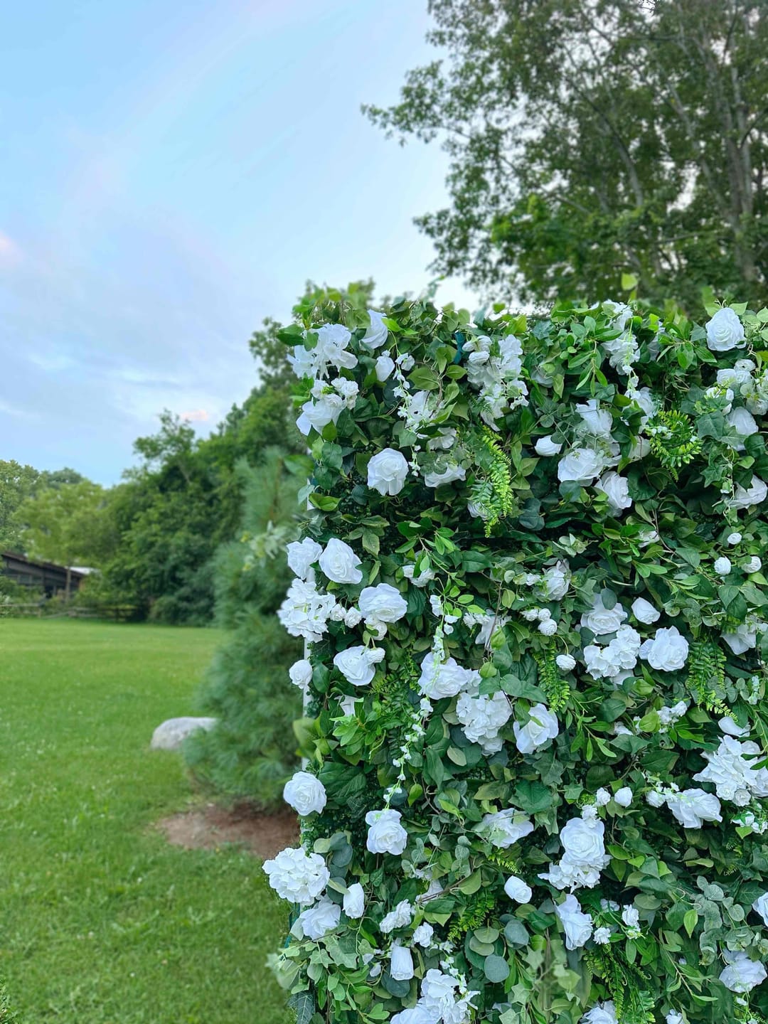 Customer photo review of Aliflowers Luxury Green Plants Leaves with Hang flowers for Outdoor Wedding Green Backdrop ALFWL109