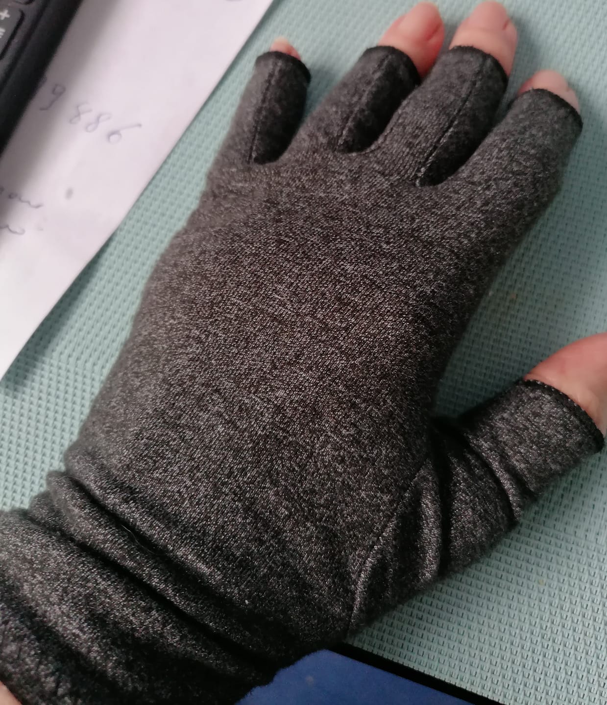 Customer photo review of Gants de Compression