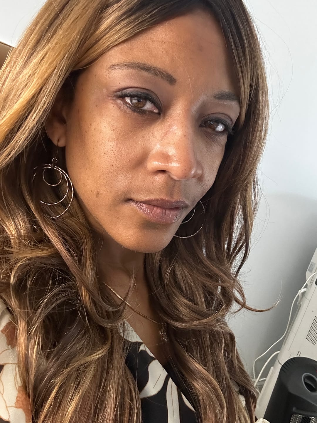 Customer photo review of FreeTress Equal Curtain Bang HD Lace Wig - BOMBSHELL