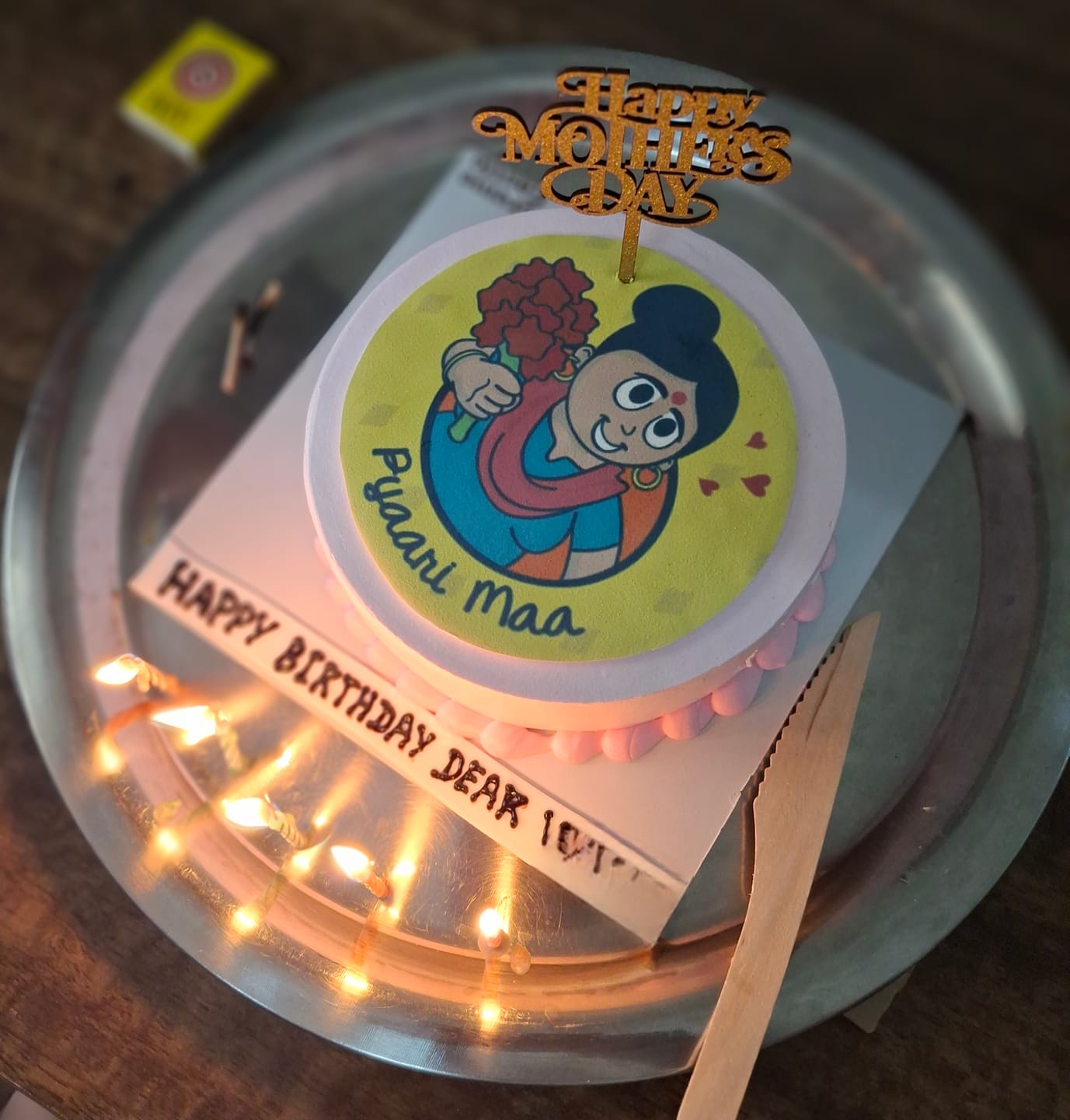 Customer photo review of Pyaari Maa Theme Cake
