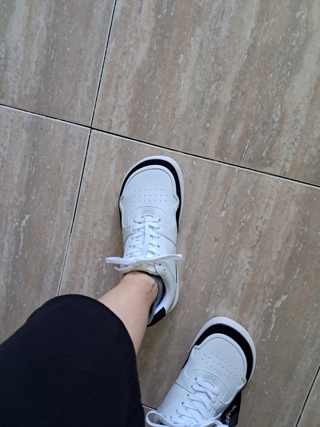 Customer photo review of Roots Courtline Ónix