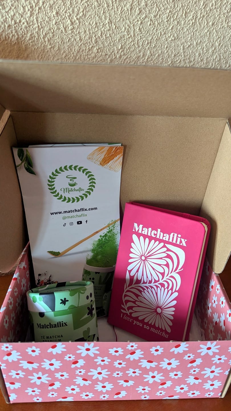 Customer photo review of Libreta Oficial Matchaflix