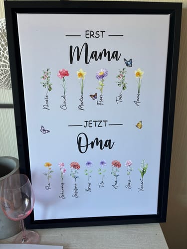 Customer photo review of Personalisierte Leinwand "Erst Mama, jetzt Oma"