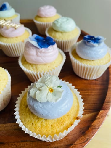 Customer photo review of TWO-TONE BLUE VIOLAS - Freeze Dried Edible Flowers